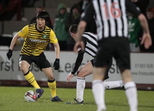 2012-01-02t172924z_01_dmr111_rtridsp_3_soccer-europe-scotland_reuters