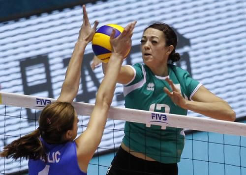 لقطة من مباريات منتخب الجزائرة للكرة الطائرة للسيدات