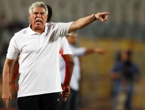 حسن شحاتة المدير الفني للزمالك