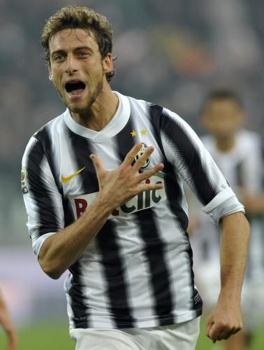 2011-12-04t160438z_01_mxr17_rtridsp_3_soccer-italy_reuters