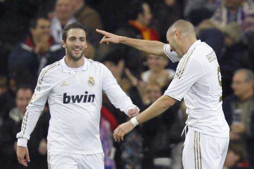 20120107-634615667880014095_efe