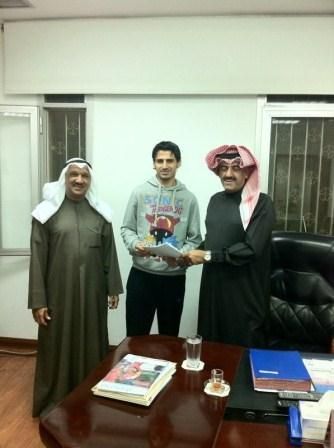  حسين بابا يوقع على عقد انضمامه الى الكويت