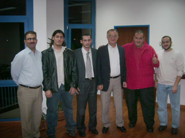 م. راضي الخص وفريق عمل كوورة والمنتدى الاردني