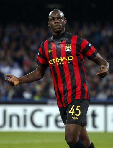 2011-11-22t203242z_01_gsp12_rtridsp_3_soccer-champions_reuters