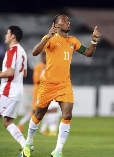 2012-01-13t164537z_01_auh04_rtridsp_3_soccer-friendly_reuters