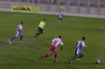 صورة لكوورة من لقاء اليرموك وشباب الاردن