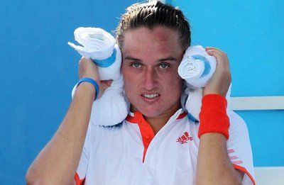 الأوكراني دولغوبولف كاد يودع البطولة من يومها الأول 