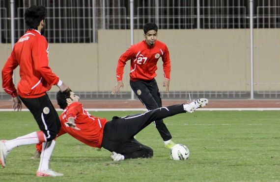 لقطة من تمرين منتخب البحرين الأخير (تصوير: زكي الشيخ)