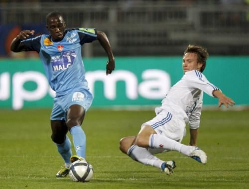 2010-08-21t191319z_01_rpr09_rtridsp_3_soccer-france_reuters