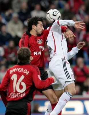 من لقاء ليفركوزن وميونيخ