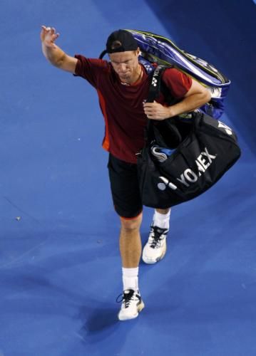 2012-01-23t142644z_01_mel752_rtridsp_3_tennis-open_reuters