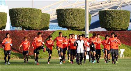 من تدريبات اولمبي اليابان في إحدى ملاعب أكاديمية اسباير بقطر