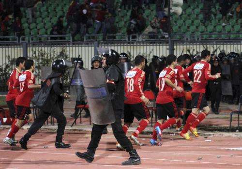 2012-02-01t204610z_01_sjs07_rtridsp_3_egypt-soccer-violence_reuters