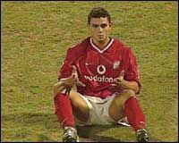 اللاعب المصري حسام غالي