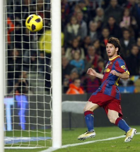 2010-11-13t223234z_01_bar109_rtridsp_3_soccer-spain_reuters