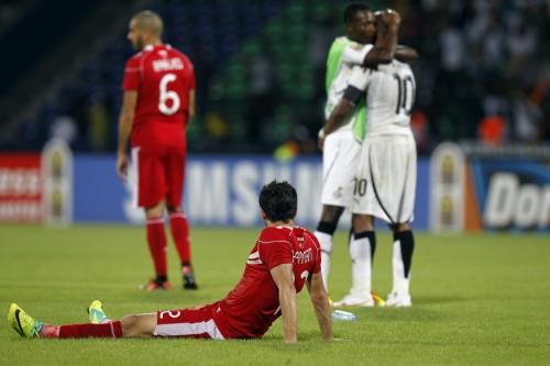 المشهد يعكس خيبة الأمل التونسية ، وفرحة غانا بالفوز 