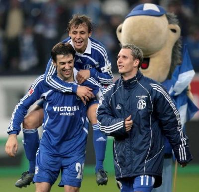 فرحة الفريق ..