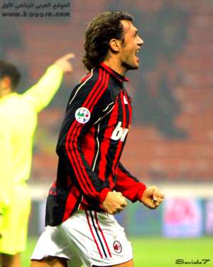 باولو مالديني قائد ميلان المخلص لحظة التعبير عن تسجيل الهدف