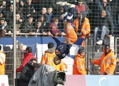  يونس بلهندة أثناء إحتفاله بالهدف