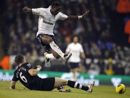 2012-02-11t195210z_01_swt22_rtridsp_3_soccer-england_reuters