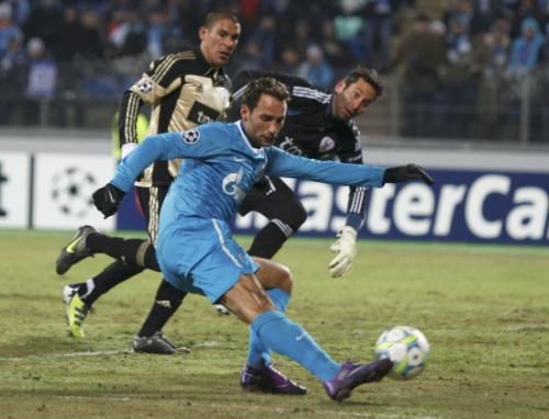 2012-02-15t190241z_01_stp16_rtridsp_3_soccer-champions-zenit_reuters