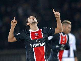 نيني لاعب باريس سان جيرمان 