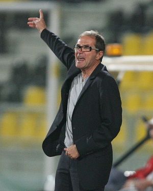 الفرنسي برنارد  سيموندي