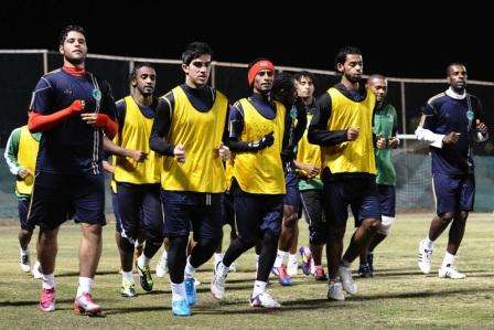 من تدريبات النهضة في البحرين يوم امس