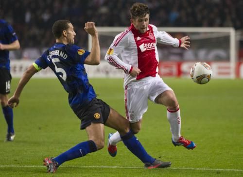 2012-02-16t192319z_01_mkn13_rtridsp_3_soccer-europa_reuters