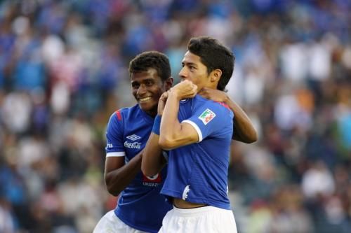 20120219-634652150855421625_efe