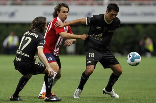 20120219-634652193037508874_efe