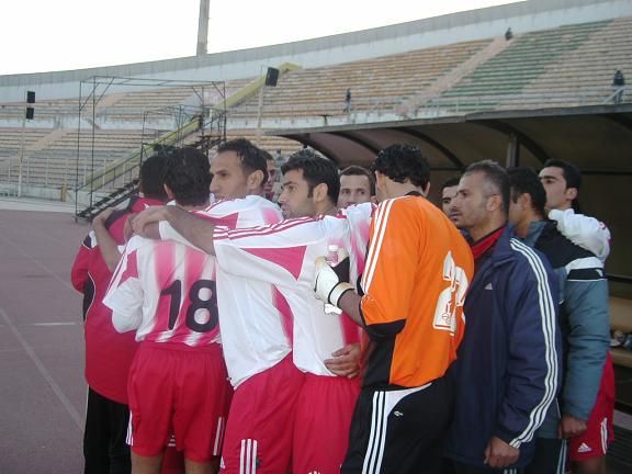 الفاتحة من نجوم شباب الاردن قبل انظلاقة اللقاء بدقائق