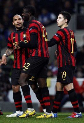 ماريو بالوتيلي " وسط "