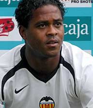 1999521396_1999999290_kluivert01_pro192-221