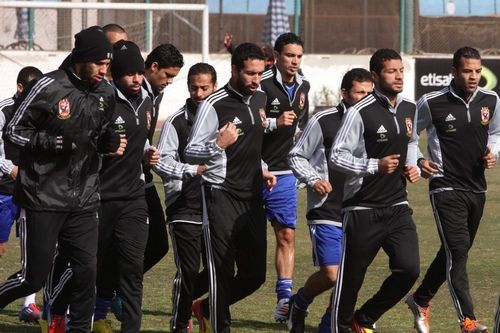 فريق الاهلي المصري في أول تدريب له عقب " مذبحة بورسعيد "