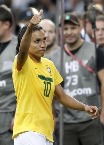 2011-07-10t185108z_01_stn169_rtridsp_3_soccer-world-women_reuters