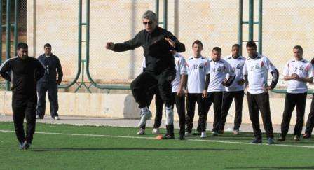 برانكو يقود التدريبات بحضور هشام عبد المنعم