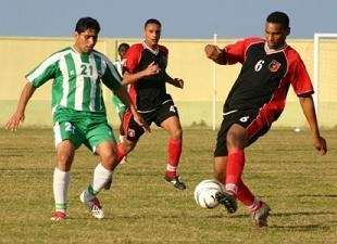 عدسة : حسين مفتاح .. لقطه من مباراة الصقور وخليج سرت