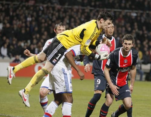 2012-02-25t225402z_01_rpr23_rtridsp_3_soccer-france_reuters