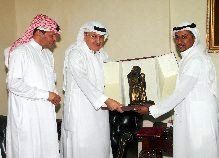 الأمير خالد بن عبدالله يتسلم شرفية الفيصلي