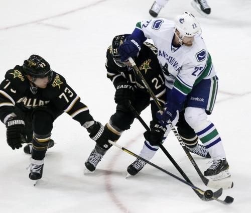 2012-02-26t231203z_01_dal19_rtridsp_3_nhl_reuters