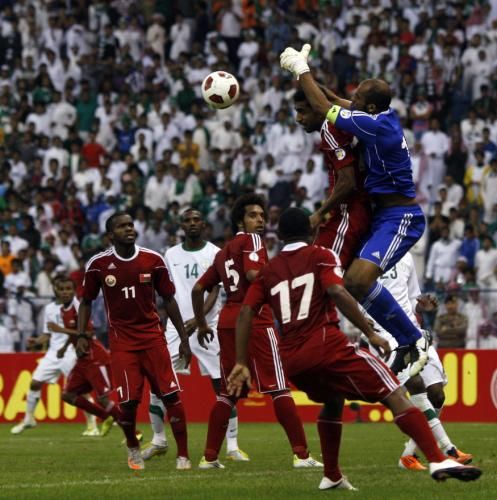 2011-11-15t202802z_01_amm12_rtridsp_3_soccer-world_reuters