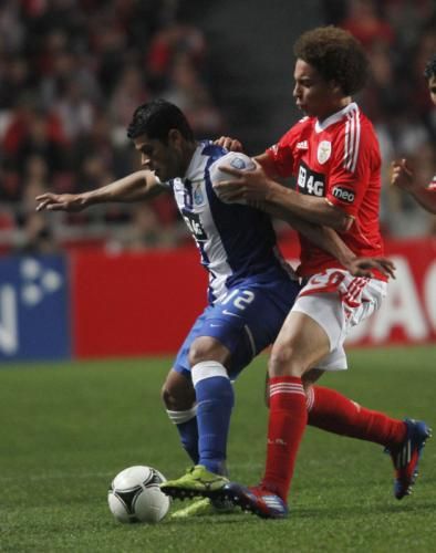 2012-03-02t210406z_01_hgc02_rtridsp_3_soccer-europe-portugal_reuters