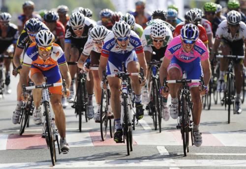 2011-04-082011-04-08t162635z_01_vpw06_rtridsp_3_cycling-spain_reuters