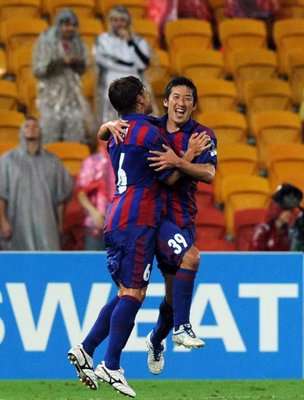 تاتسويا يازاوا بعد إحرازه الهدف الأول