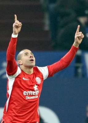 زيدان يواصل التألق مع ماينز