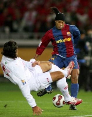 لم يؤدي رونالدينهو المطلوب منه في اللقاء 