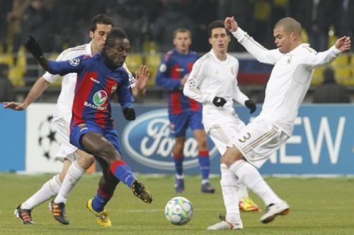 2012-02-21t184543z_01_mos114_rtridsp_3_soccer-champions_reuters
