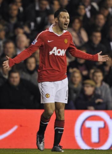 2011-01-162011-01-16t170630z_01_awi07_rtridsp_3_soccer-england_reuters