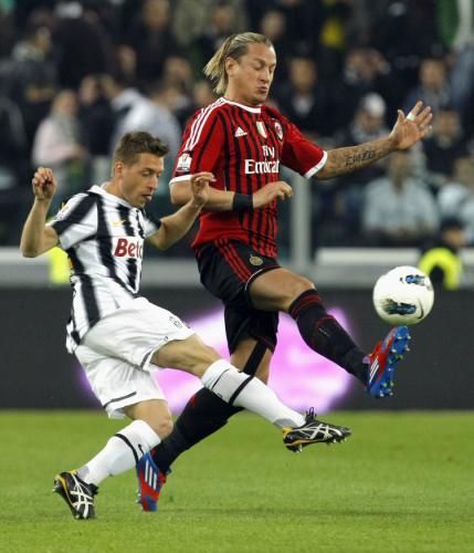 2012-03-20t202330z_01_mxr05_rtridsp_3_soccer-italy_reuters
